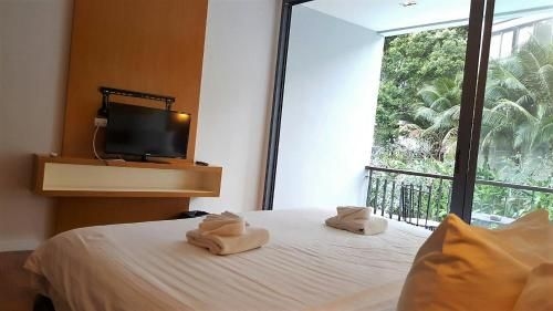 STUDIO APARTMENT IN KAMALA ICON PARK D152