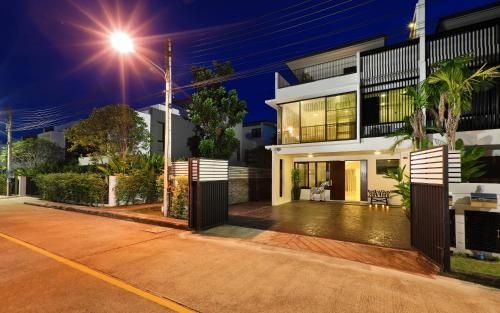 3 BR Zebra House Best of Laguna by GetYourPhuket2
