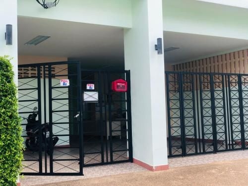 Baanaroon Residence1