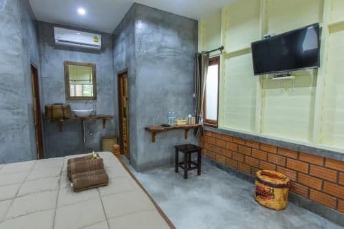 Deluxe Double or Twin Room
