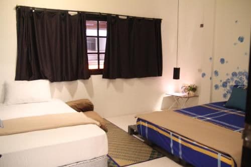 Economy Triple Room with Shared Bathroom