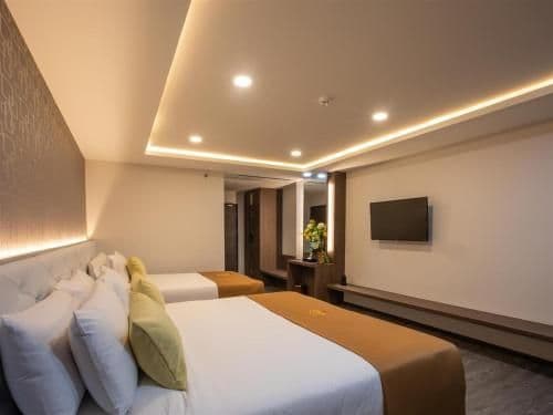 Deluxe Family Room