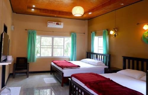 Deluxe Double Room with Balcony