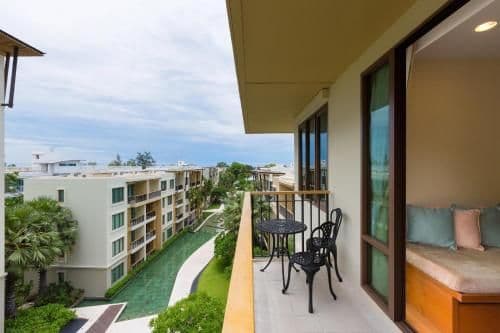 Two-Bedroom Apartment with Pool View (Free In-Room WiFi)