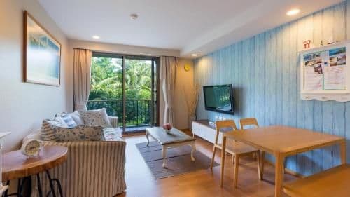 One-Bedroom Apartment with Garden View