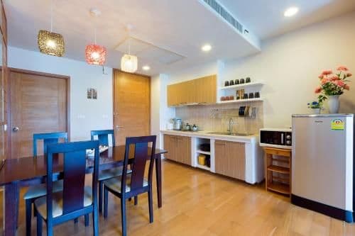 Two-Bedroom Apartment with Pool View (Free In-Room WiFi)