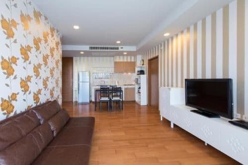 Two-Bedroom Apartment with Pool View (Free In-Room WiFi)