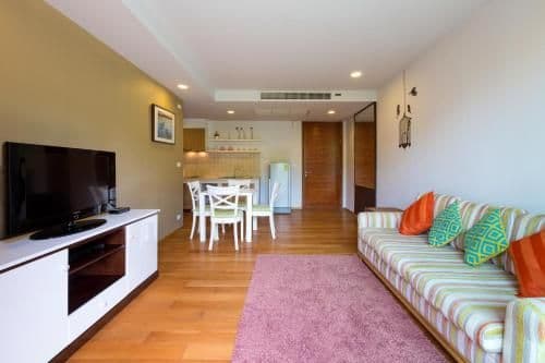 One-Bedroom Apartment with Garden View