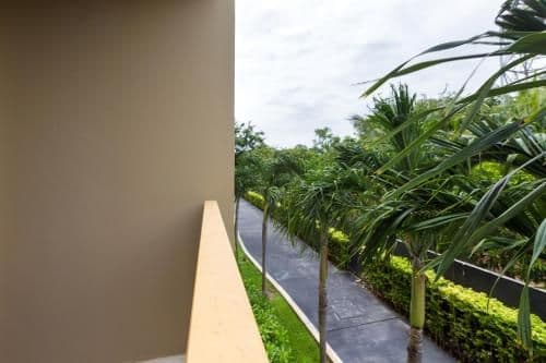 One-Bedroom Apartment with Garden View