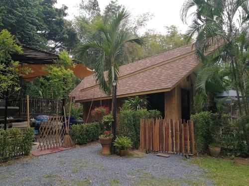 Brook Cottage0