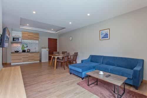Lakeways 9BR Private Villa Close to Beach Lakeways 9BR Private Villa Close to Beach