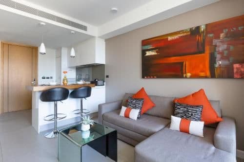 One-Bedroom Apartment