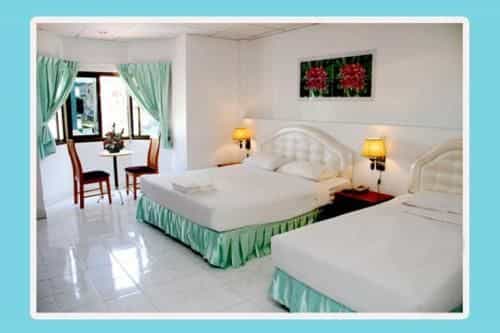 Welcome Inn Hotel @ Karon Beach. 3 bed room from only 1200 Baht Welcome Inn Hotel @ Karon Beach. 3 bed room from only 1200 Baht