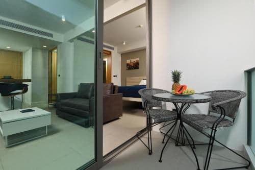 One-Bedroom Apartment