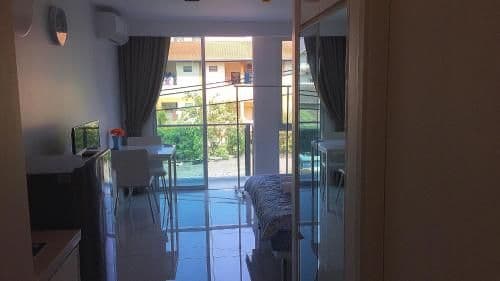 Studio Apartment