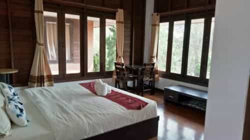 Baan Ratana Hostel-king size bedrooms Baan Ratana Hostel-king size bedrooms