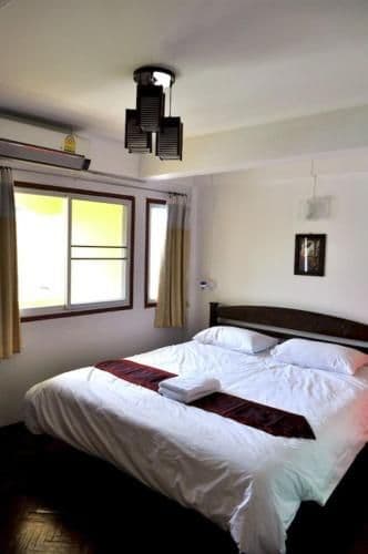 Queen Room with Shared Bathroom