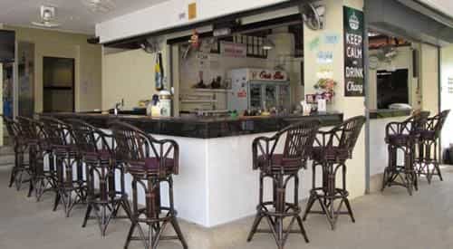 Oasis Guesthouse & Bar Oasis Guesthouse & Bar