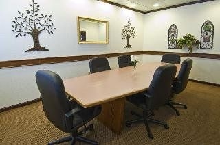 Best Western Plus Broadway Inn & Suites0