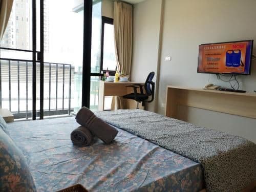 Studio Apartment