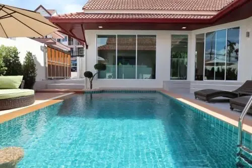 Luxury Pool Villa A14 3BR / 6-8 Persons Luxury Pool Villa A14 3BR / 6-8 Persons