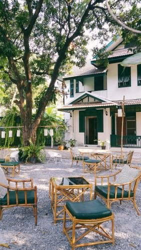 4BRs Thai Heritage House in Samsen0