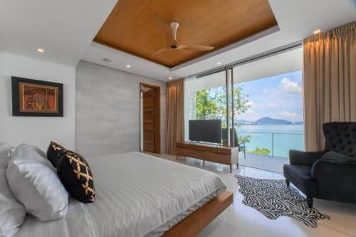 Villa with Sea View