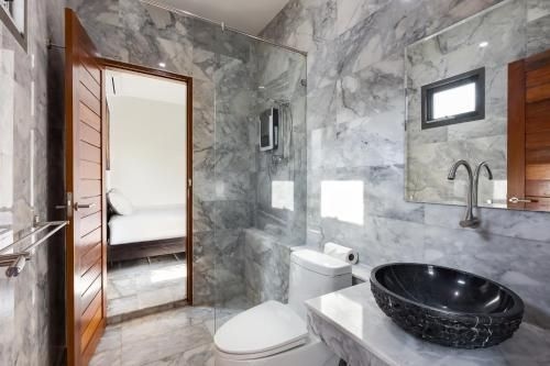 Villa Cashew Nut1