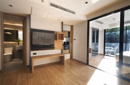Suite with Mountain View