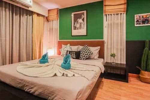 Deluxe Apartment