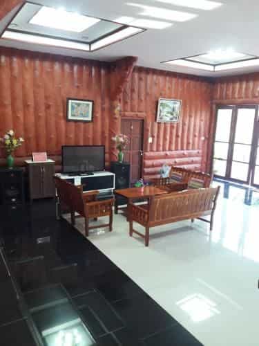 Baan Chuthamanee Baan Chuthamanee