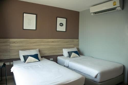 Standard Twin Room