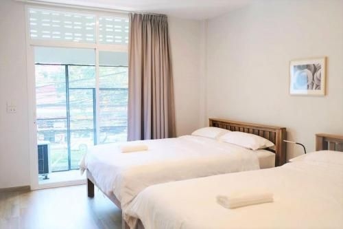 COZY 2BR Apartment near Sirikit MRT (3rd floor)0