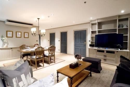 Executive Suite