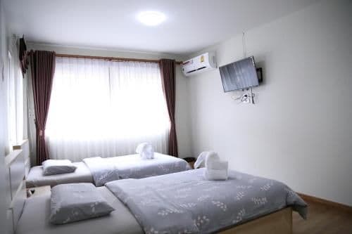 Twin Room with Bathroom