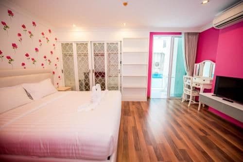 Duplex Apartment with Pool Access - E104
