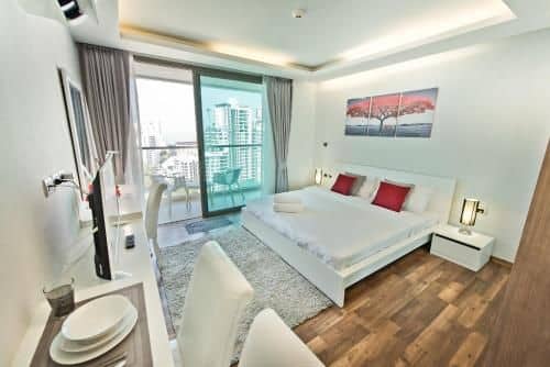 CHIC STYLE Studio in Peak Towers CHIC STYLE Studio in Peak Towers