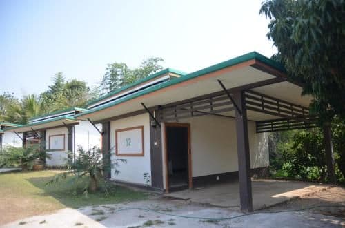 Bungalow with Garden View