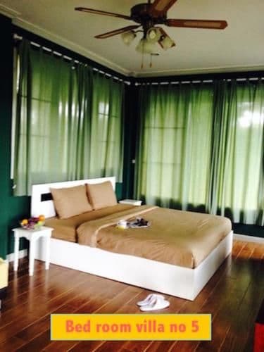 Scenic View Holiday Home