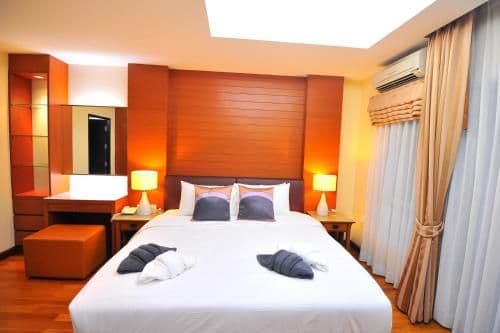 Deluxe Suite