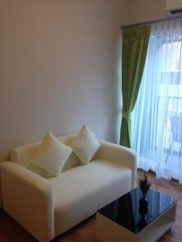 Apartment with Garden View