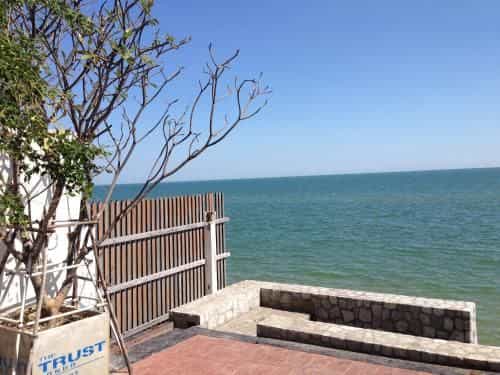 The Trust Hua Hin Green and Blue Room Service The Trust Hua Hin Green and Blue Room Service