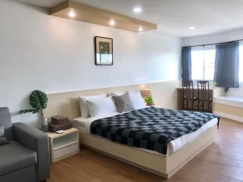 Deluxe Apartment
