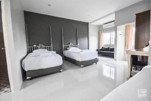 Deluxe Triple Room