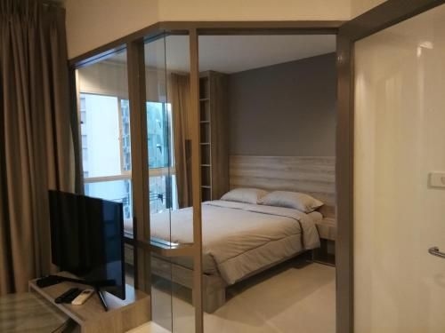 Grandblue Condo 410 by malai2