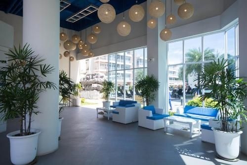 Grandblue Condo 410 by malai0