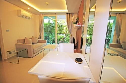 One-Bedroom Apartment