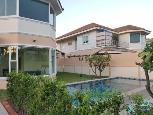 Seven-Bedroom Villa with Private Pool 235
