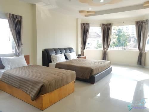 Seven-Bedroom Villa with Private Pool 232