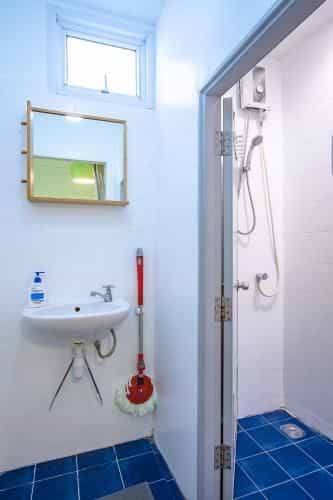 OYO 529 The Hostel Phuket near Patong Hospital OYO 529 The Hostel Phuket near Patong Hospital